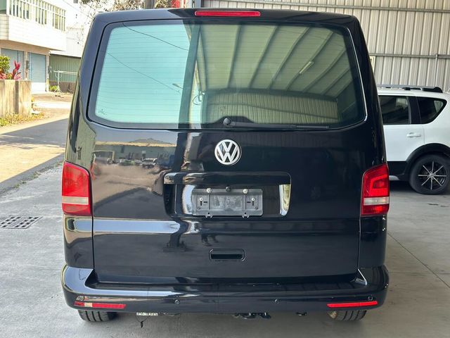 VOLKSWAGEN福斯 T5 CARAVELLE  第4張相片