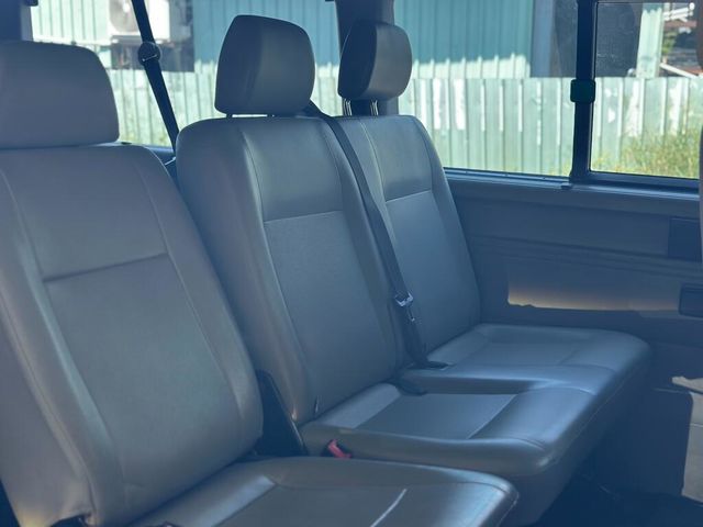 VOLKSWAGEN福斯 T5 CARAVELLE  第8張相片