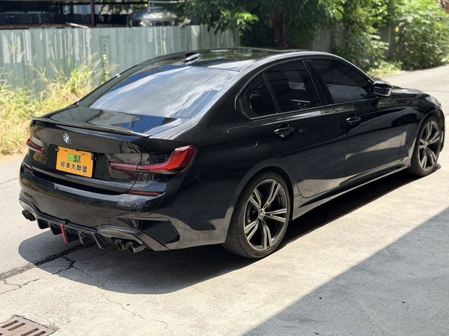 BMW寶馬 330I  第6張相片