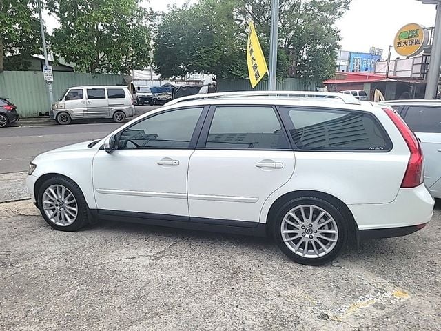 VOLVO富豪 V50  第5張相片