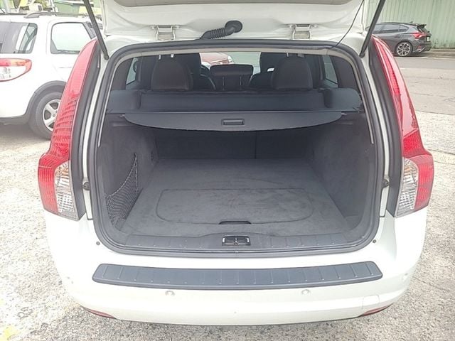 VOLVO富豪 V50  第6張相片