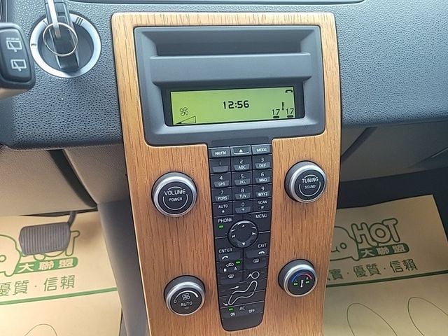 VOLVO富豪 V50  第14張相片