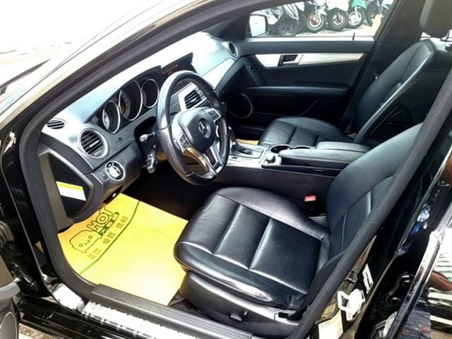 M-BENZ賓士 C250  第6張相片