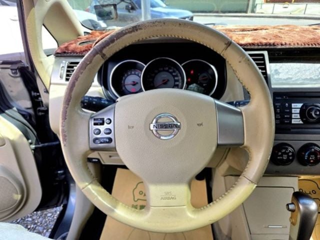 NISSAN日產 TIIDA  第10張相片