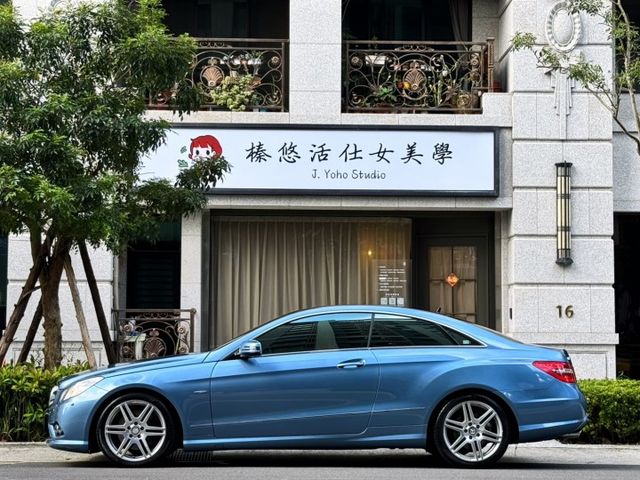 E-CLASS COUPE C207  第2張相片