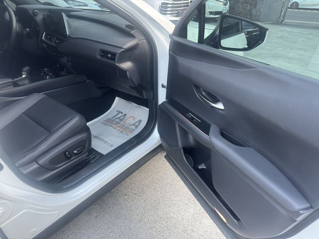 LEXUS凌志 UX300H  第7張相片