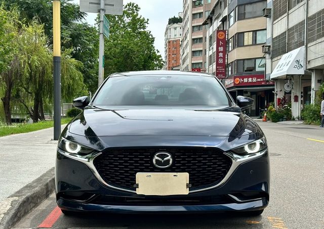 MAZDA馬自達 MAZDA 3  第2張相片