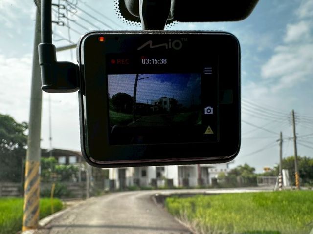 Nissan專賣店 原版件 正一手車 僅跑6萬 全程原廠保養 原廠保固中 歡迎賞車試乘  第16張相片