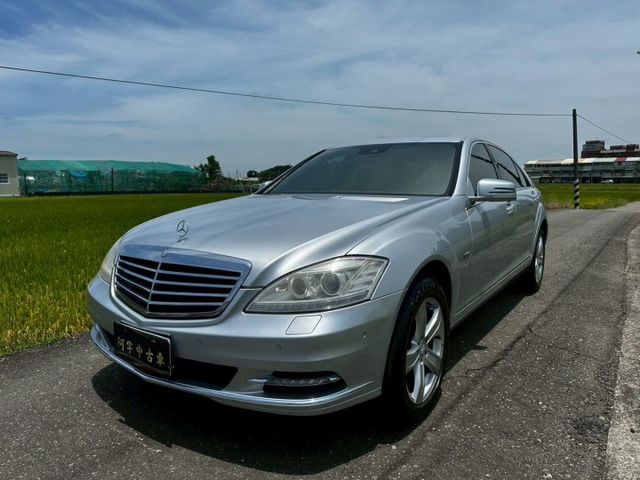老闆舒適坐駕 總代理 S350 僅跑15萬 歡迎蒞臨鑑賞  第3張相片