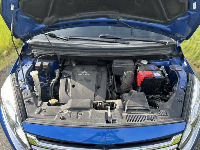 正一手車 時尚版 原版件 恆溫 電動尾門  安卓機 里程僅跑3萬9 小車大空間  第17張相片