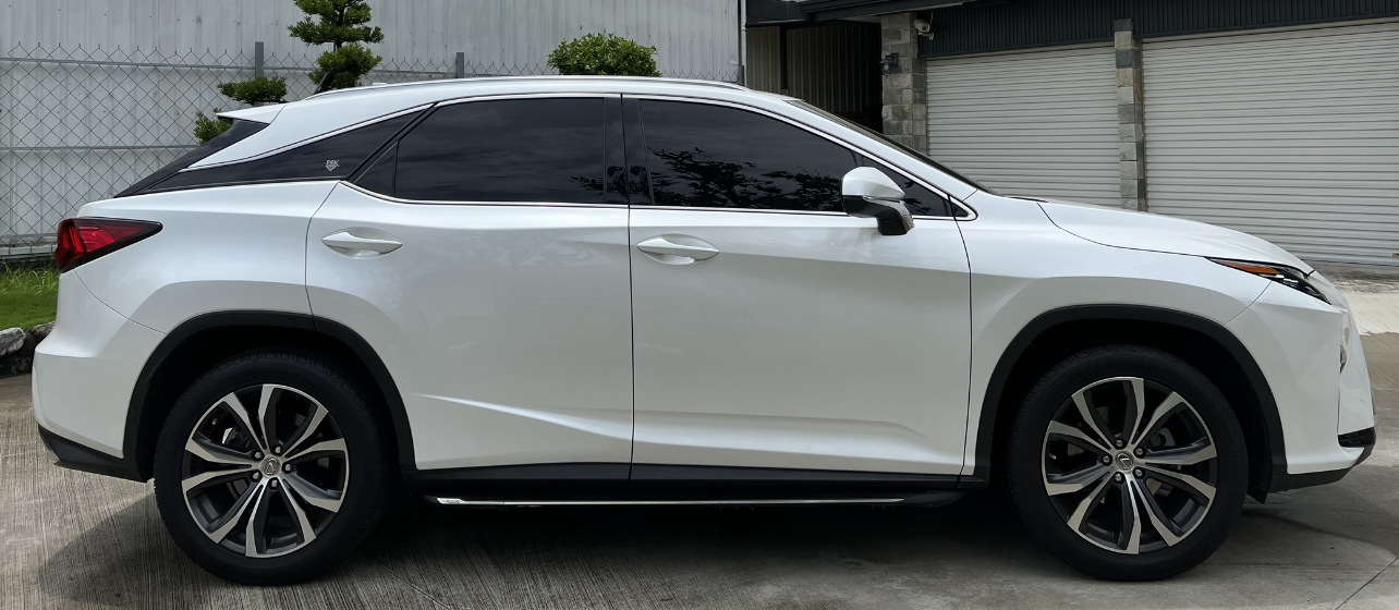 2017式 Rx200t  頂級版 原版件認證車 實車實價   第4張相片