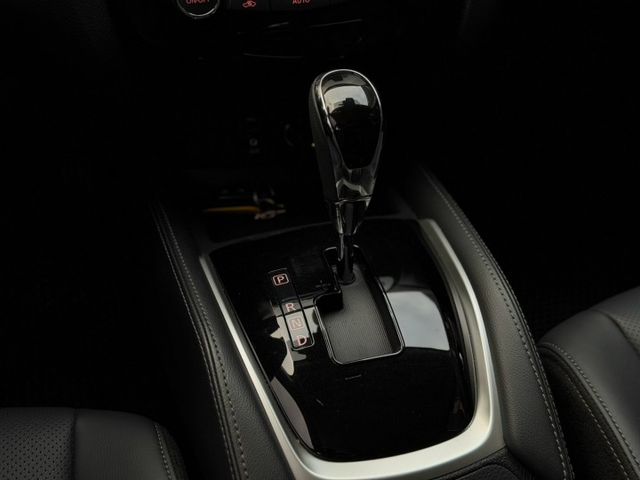 2.0智行版｜安全配備齊全 行車更安全｜【前後車距雷達】【360度環景】【雙區恆溫空調】【定速】  第14張相片