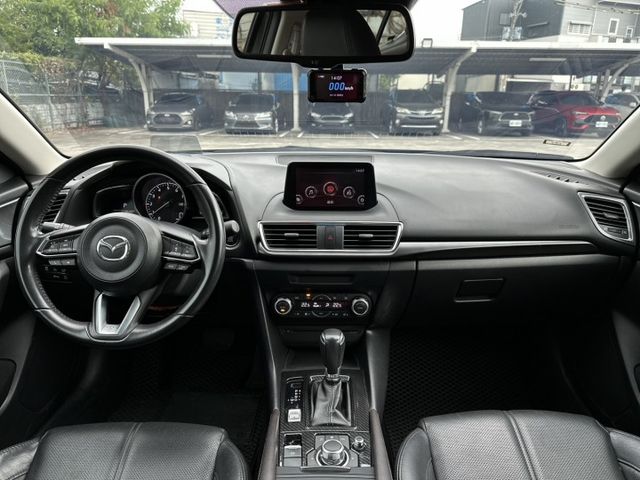 升級四代馬三尾燈/ACC跟車/電子手剎/HUD  第18張相片