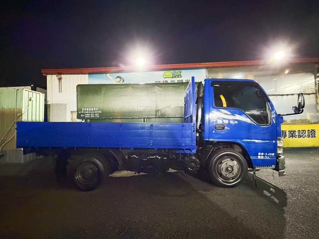 ISUZU五十鈴 ELF  第4張相片