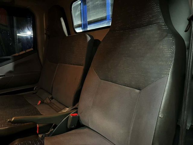 MITSUBISHI三菱 CANTER  第6張相片