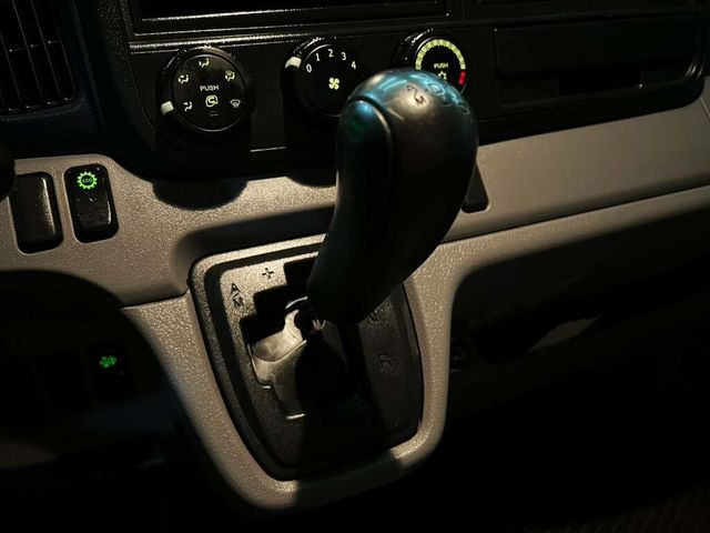 MITSUBISHI三菱 CANTER  第10張相片