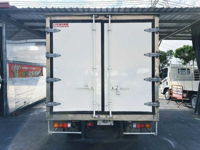 MITSUBISHI三菱 CANTER  第3張相片