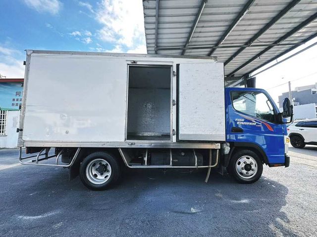 MITSUBISHI三菱 CANTER  第6張相片