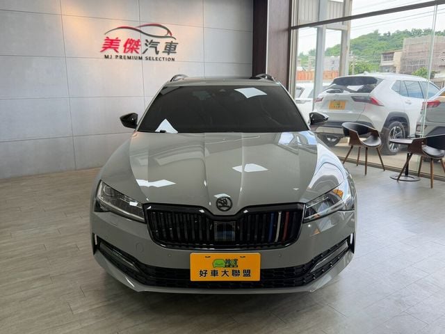 SKODA司科達 SUPERB COMBI  第3張相片