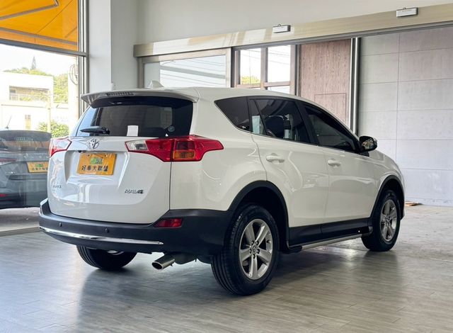 TOYOTA豐田 RAV4  第2張相片