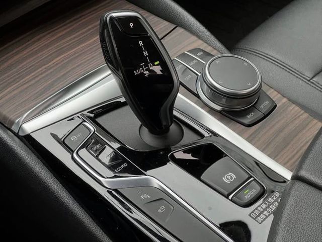 BMW寶馬 520I  第10張相片