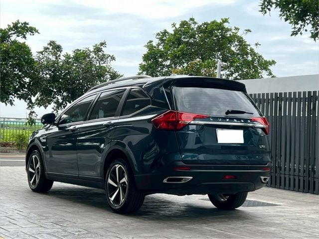 2020年 納智捷 URX  七人座 摸門 一鍵啟動 電尾門 環景 記憶電動椅 天窗 盲點 抬顯  第6張相片