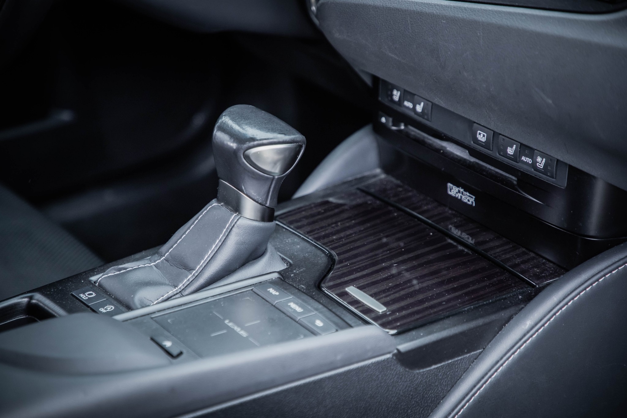 2018 Lexus ES250 旗艦款  第7張相片