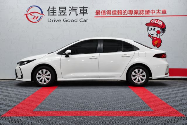 想找一台好開、省油、養車不傷荷包的家庭房車？2019 Toyota ALTIS，空間實用、操控輕鬆，兼顧日常通勤與全家出  第5張相片