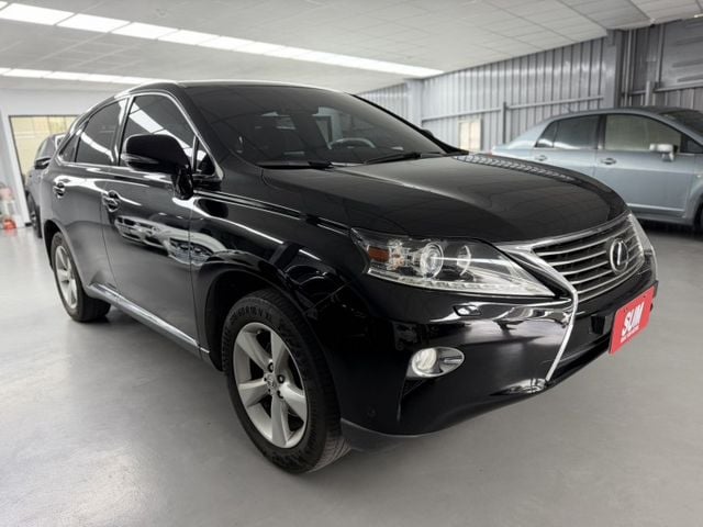 2014 Lexus RX 270頂級版 黑色 原鈑件  稀有跑少的極品 僅跑14萬 新價格 保證全網最便宜  第3張相片