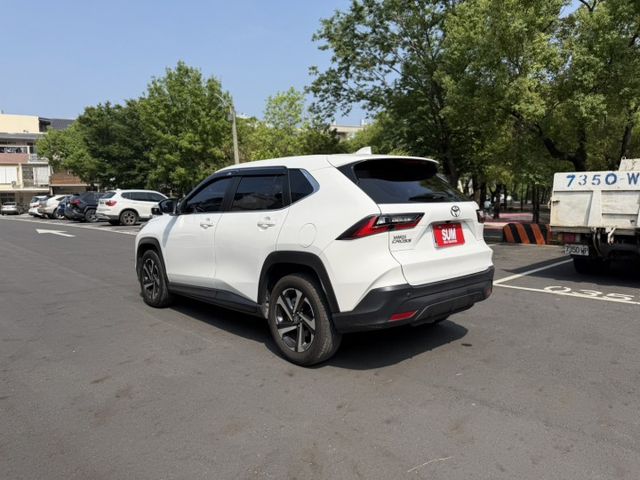 2024 Toyota Yaris Cross 1.5酷動版 白色 認證車 原廠保養 新車保固中  新價格 保證便宜  第4張相片
