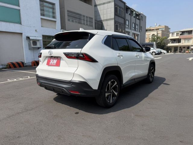 2024 Toyota Yaris Cross 1.5酷動版 白色 認證車 原廠保養 新車保固中  新價格 保證便宜  第6張相片
