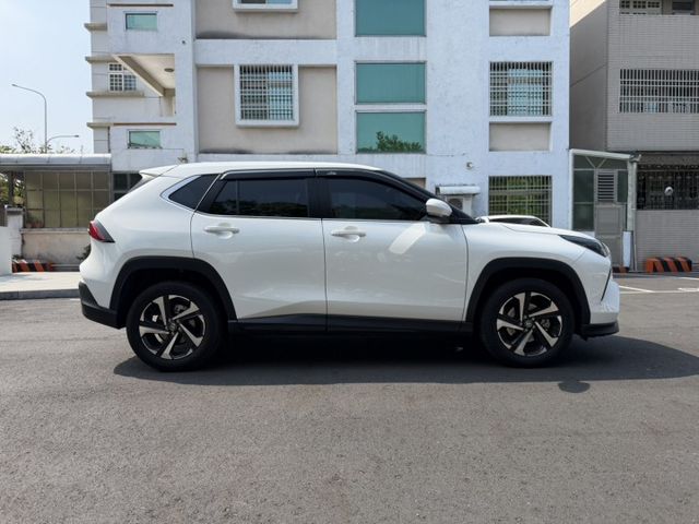 2024 Toyota Yaris Cross 1.5酷動版 白色 認證車 原廠保養 新車保固中  新價格 保證便宜  第7張相片