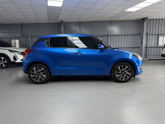 2021 Suzuki Swift 1.2 小改款 原鈑件 原廠保養 僅跑5萬 自動跟車 新價格 保證便宜  第8張相片