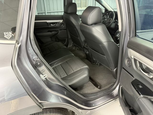2019 Honda CR-V 1.5t 渦輪增壓 灰色 原鈑件 僅跑7萬 新價格 讓你不用 在比價 就能很便宜  第12張相片