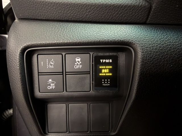 2019 Honda CR-V 1.5t 渦輪增壓 灰色 原鈑件 僅跑7萬 新價格 讓你不用 在比價 就能很便宜  第14張相片