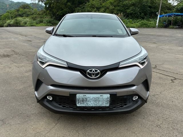 『可認證』重點配備：液晶顯示器｜液晶影音系統｜霧燈｜方向盤音量控制｜免鑰匙｜LED日行燈｜LED尾燈  第2張相片