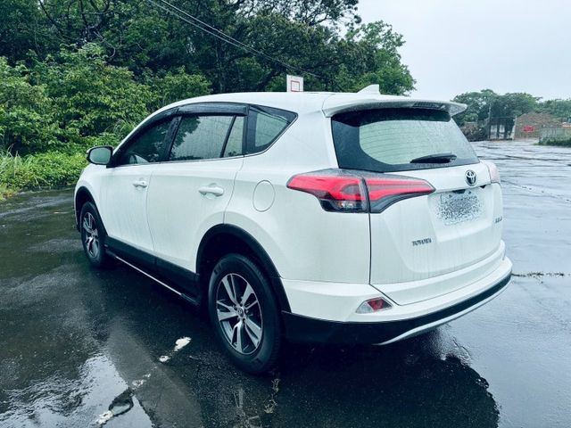 『可認證』『稀有ACC跟車』重點配備：倒車顯影｜後視鏡顯示器｜免鑰匙｜後備箱旅行燈｜迎賓踏板  第4張相片