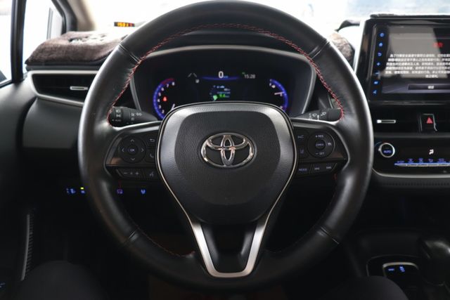 環景影像系統/摸門解鎖/車道維持輔助系統/駕駛座電動調整  第6張相片