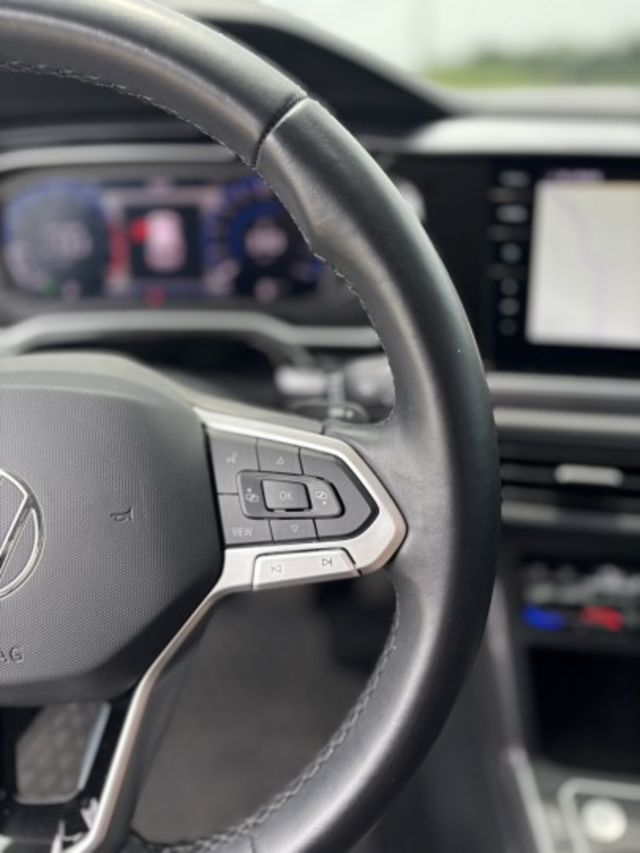 IQ.DRIVE 智慧駕駛輔助系統/ 9.2 吋多媒體觸控主機/Apple CarPlay／Android Auto  第8張相片