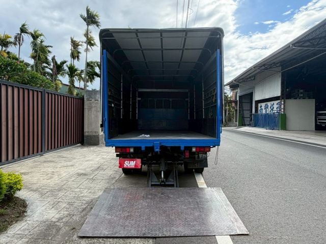 伸縮/篷式/電動昇降機/四路監控主機/加高帆布貨箱  第11張相片