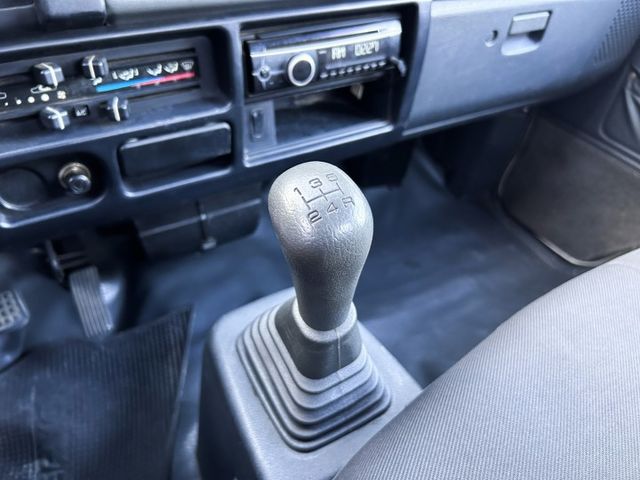 工作好夥伴 ! 漂亮車 ! 引擎順暢 ! 檔位清晰 ! 第三方認證 ! 全額貸款 !  第9張相片