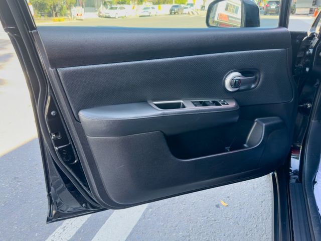 原鈑件/省油代步車  第9張相片