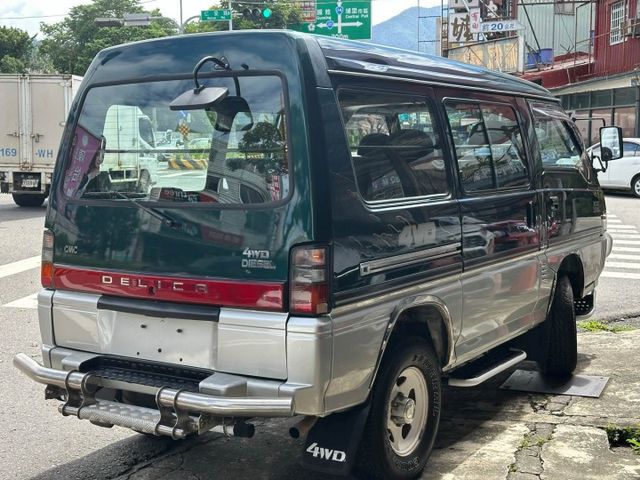 手排跑少/四輪傳動/稀有物件/美容中  第2張相片