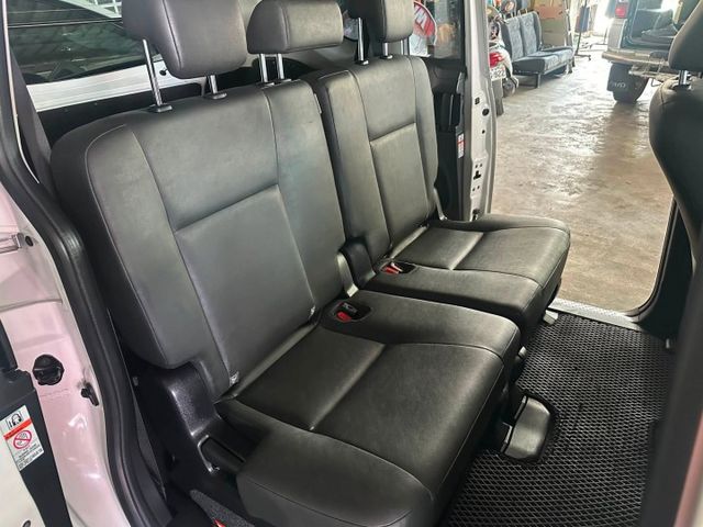 一手車/原鈑件/免鑰匙/恆溫/摸門解鎖/胎壓偵測  第3張相片