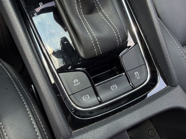 新玉山版/全車原鈑件/Carplay主機/換檔撥片/ACC跟車/AEB自動煞車/全車環景/雙區恆溫/整備中歡迎搶先賞車  第16張相片