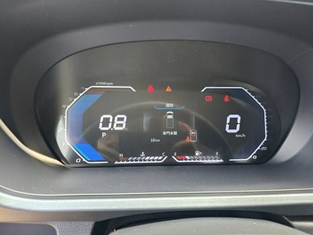 自排8速全新領牌車  還有白色  第7張相片