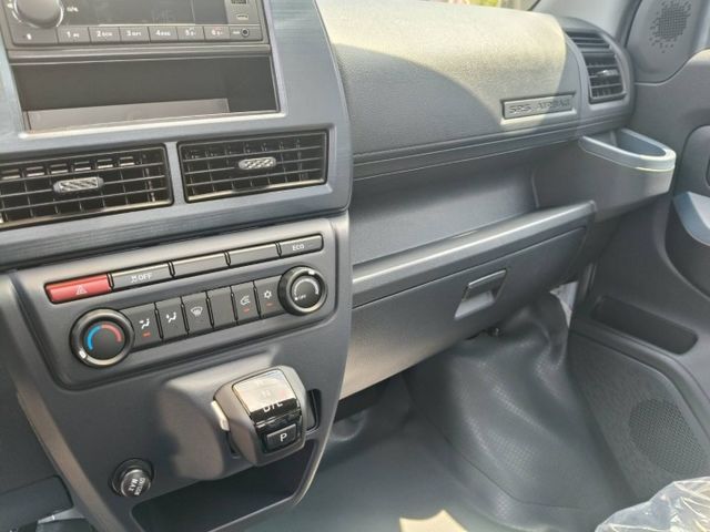 自排8速全新領牌車  還有白色  第8張相片