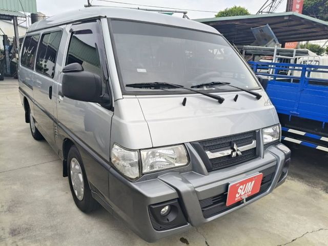 原鈑件 里程保證13萬公里 車況佳 八人座客貨車  第1張相片
