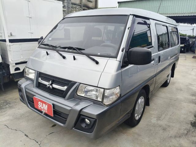 原鈑件 里程保證13萬公里 車況佳 八人座客貨車  第3張相片