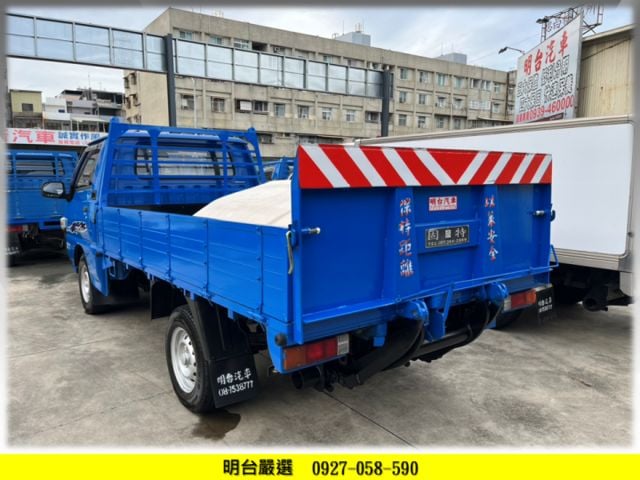 履約 里程 7 萬公里/ 升降尾門/ 認證車/ 車頭 原漆 / 車斗噴漆/ 全車保固 1 年【貨車 專賣 】  第3張相片